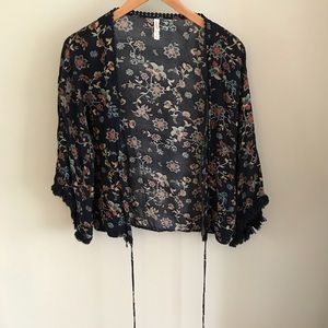 Xhilaration Boho Floral Kimono